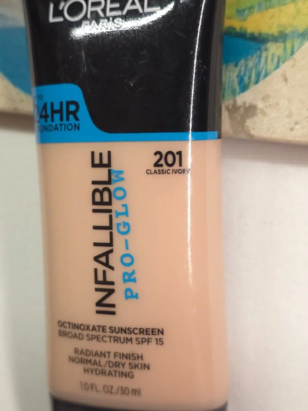 L'Oreal Paris Infallible Pro-Glow Foundation